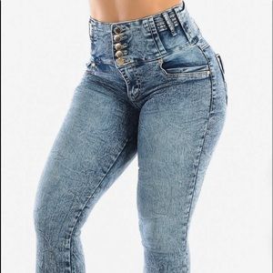 Levanta Cola Acid Wash Skinny Jeans